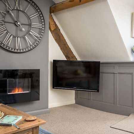 The Loft: Unique, Romantic, Grade II Listed, Dog Friendly Stow-on-the-Wold Exterior photo