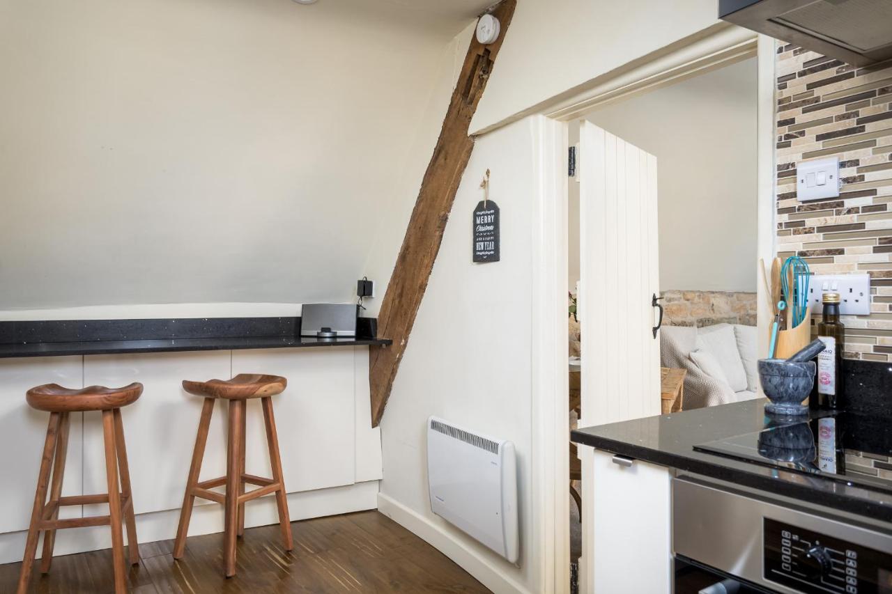 The Loft: Unique, Romantic, Grade II Listed, Dog Friendly Stow-on-the-Wold Exterior photo